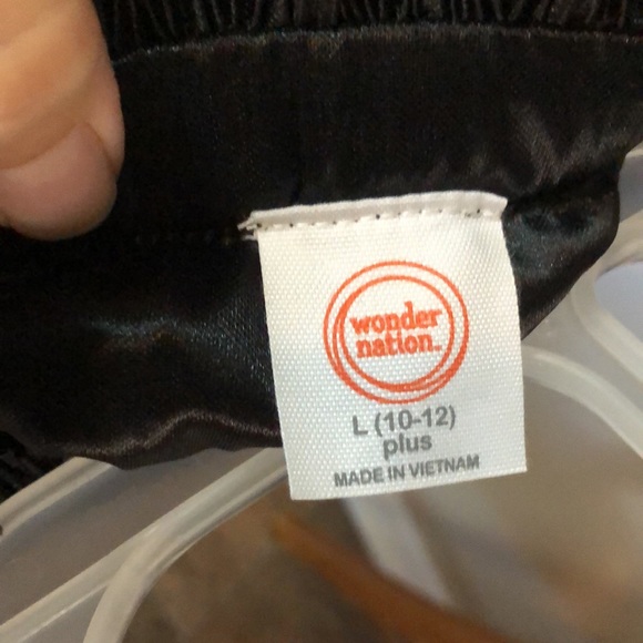 Black shimmer skirt - Picture 4 of 4